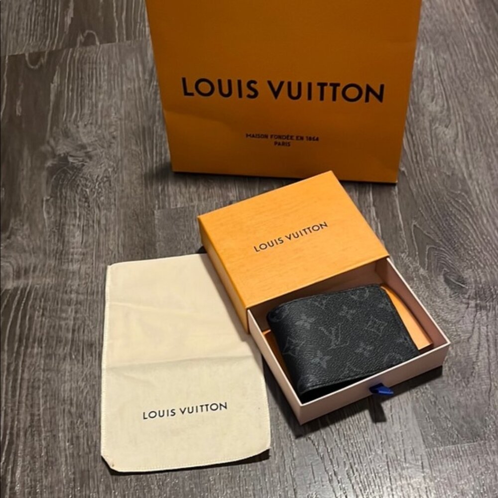 Louis Vuitton Black Wallet - Picture 1 of 3
